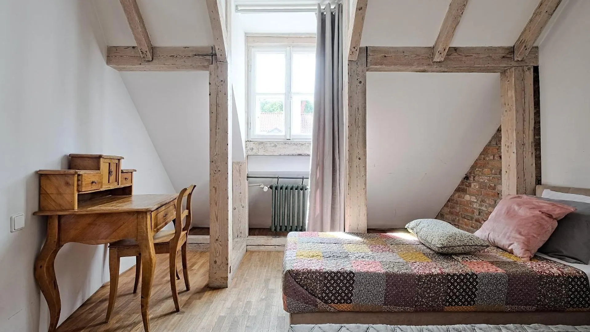 Urbannestgroup - Old Town - Stare Miasto - Freta 50 Warsaw Poland